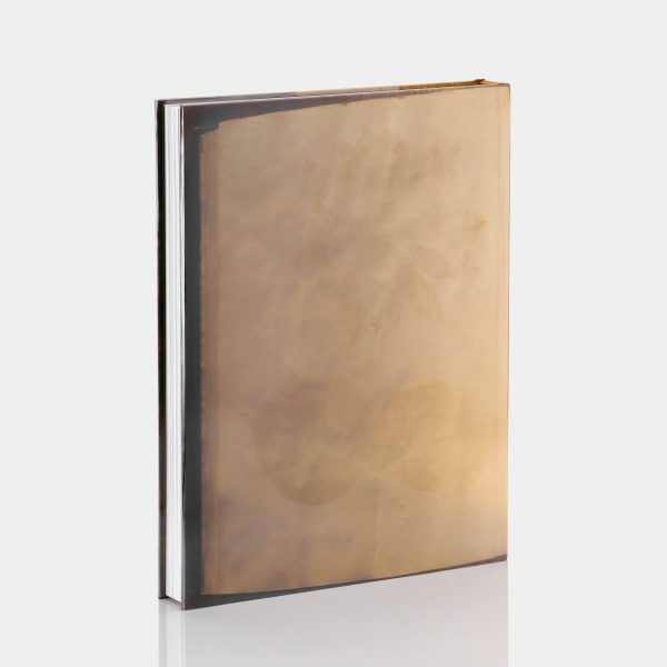 Annie Leibovitz, Portraits 2005-2016: Annie Leibovitz, with an essay by Alexandra Fuller Phaidon Book For Sale - Image 5