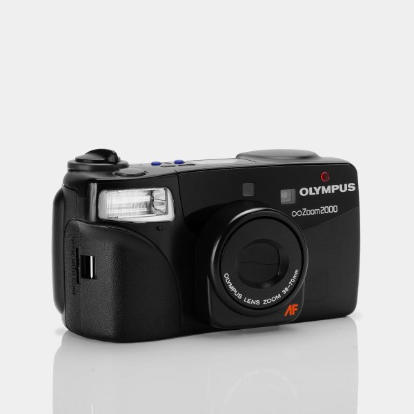 Olympus ∞ Infinity Zoom 2000 35mm Point and Shoot Film Camera For Sale - Image 2